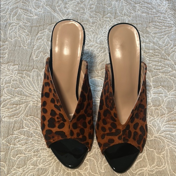 Shoes - Leopard Print Open-Toe Mules